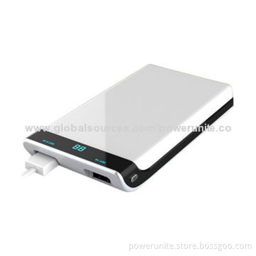 High-capacity 13,600mAh Digital Display Power Bank, Sized 73 x 148 x 20.5mm
